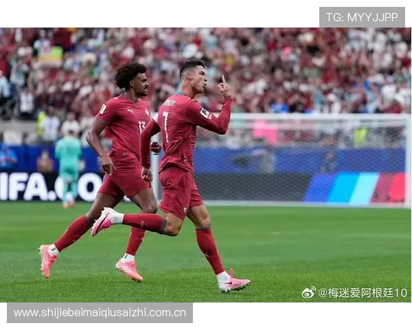乌兹别克斯坦面对葡萄牙边路进攻的防守策略与比赛中的关键时刻回顾